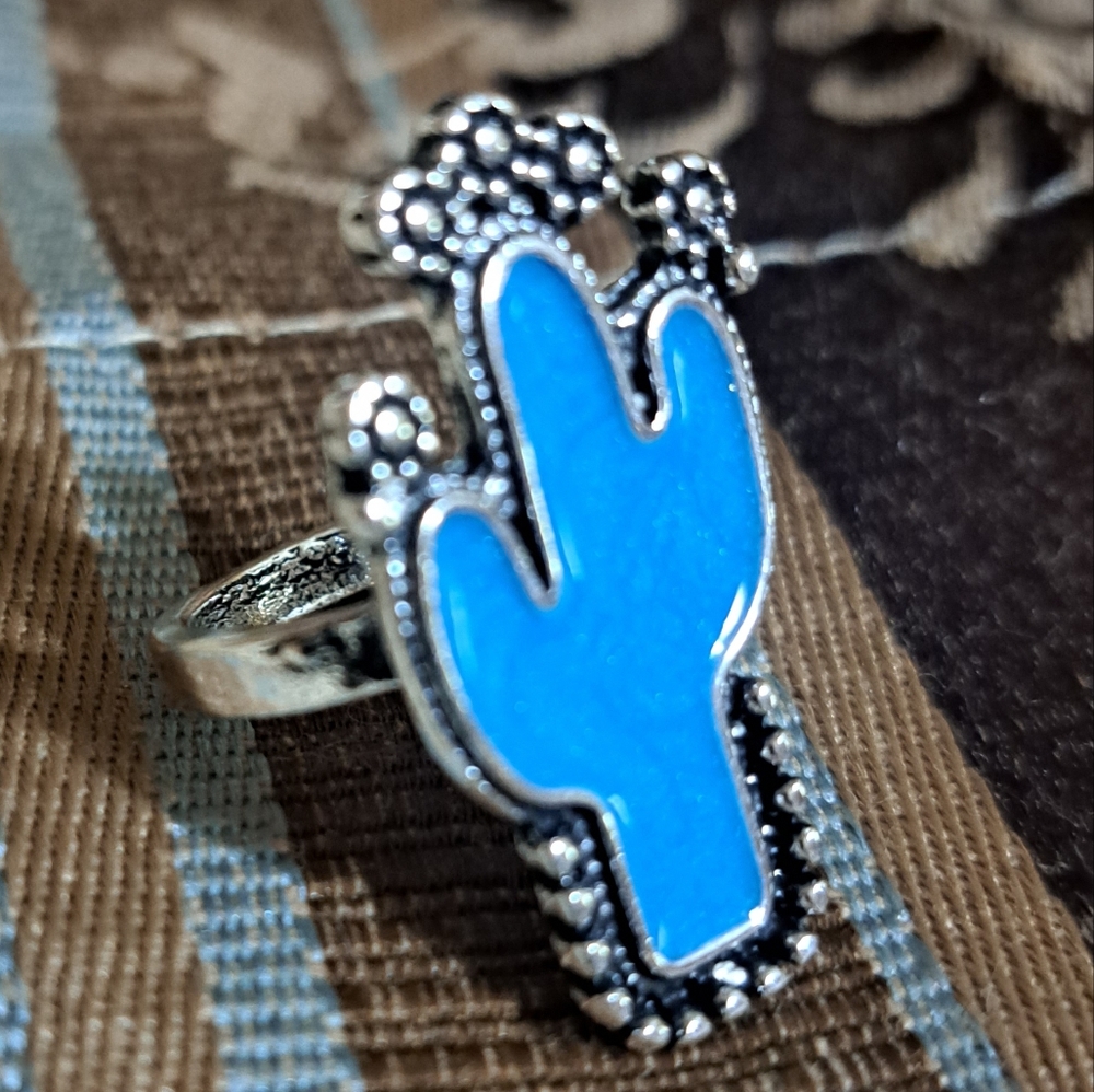 Cactus silver ring